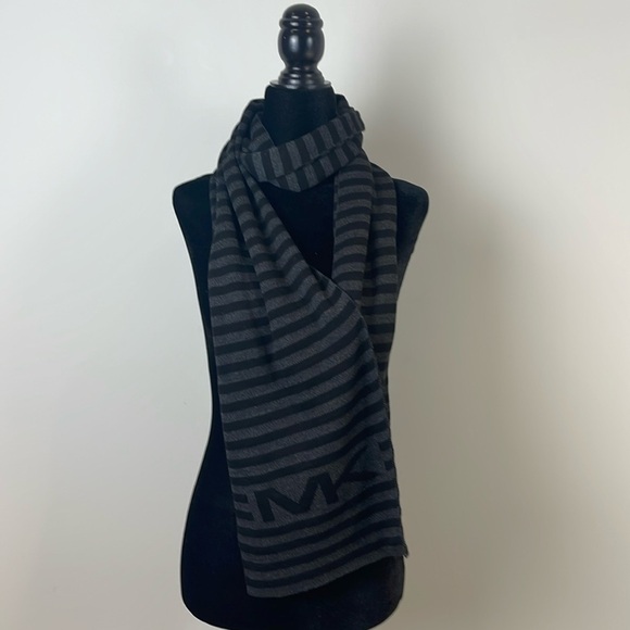 Micheal Kors Striped Black and Grey Knitted Scarf - Picture 2 of 4